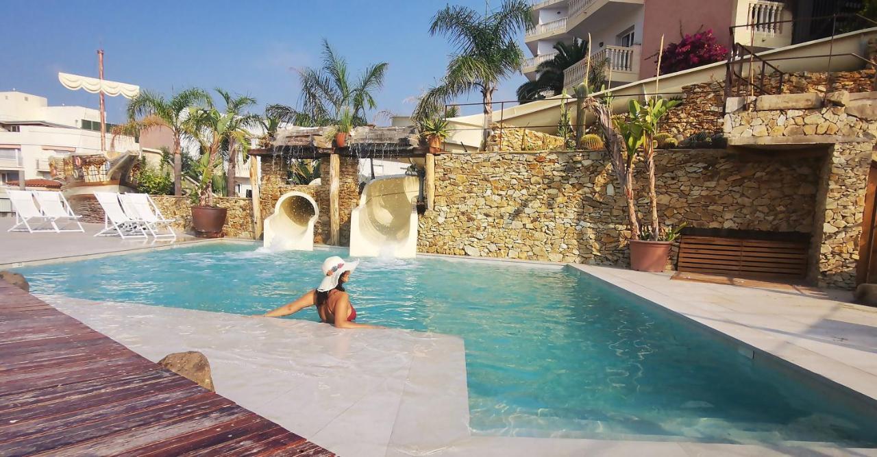 Hotel Alba Seleqtta يوريت دي مار المظهر الخارجي الصورة